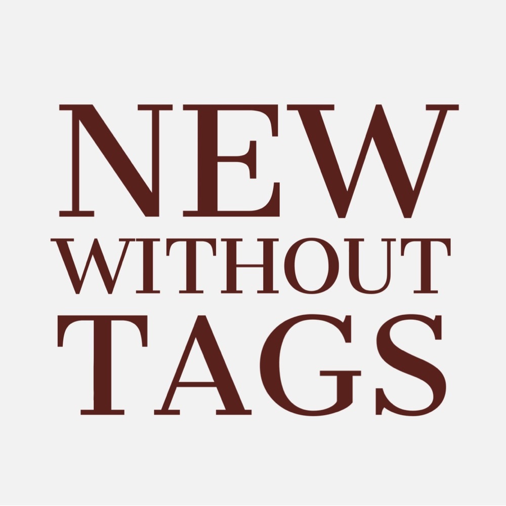 NWOT 🆕 CLOSET ITEMS